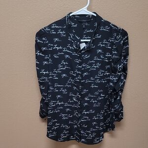 NWT White House Black Market Black and White Script Shirt 🖤🤍